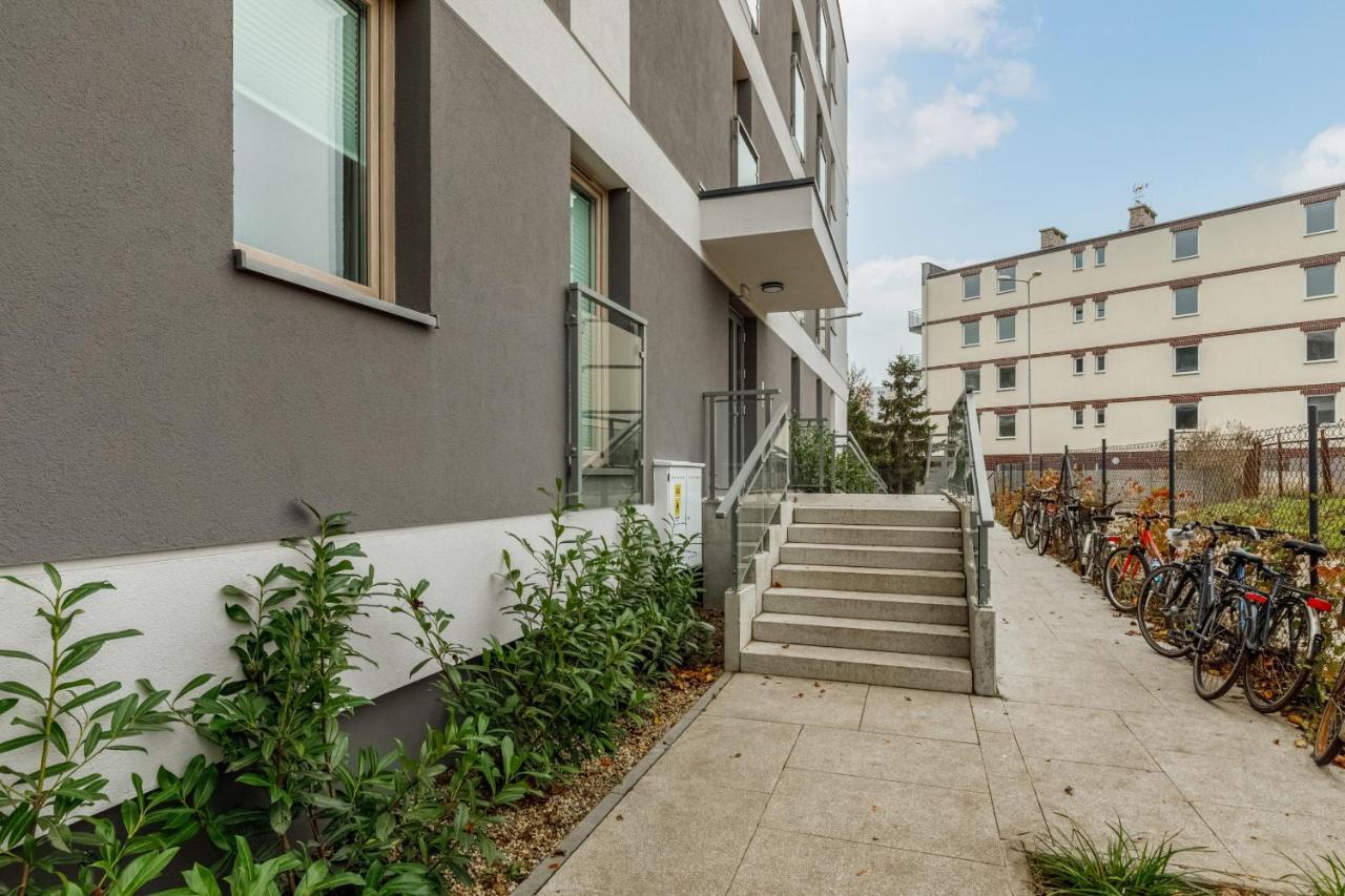Green Square Apartment With Balcony Swinoujscie By Noclegi Renters Eksteriør billede